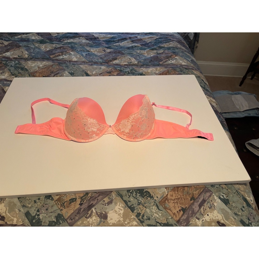 Smart & Sexy size 40D pink white gem stones bra